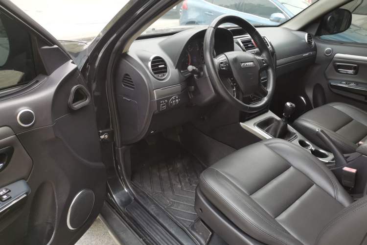 Used Haval H5 Classic 2016 Classic Edition 2.0T Manual Two-Wheel Drive Elite Model Driver Seat