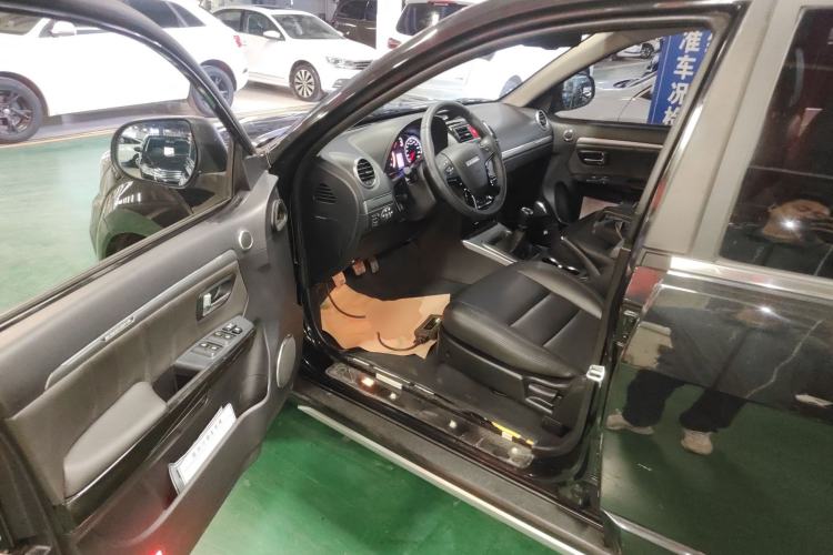Used Haval H5 Classic 2016 Classic Edition 2.0T Manual Two-Wheel Drive Elite Model Driver Seat