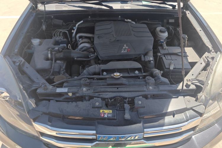 Used Haval H5 Classic 2016 Classic Edition 2.0T Manual 4x4 Elite Model Engine Bay