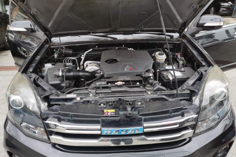 Used Haval H5 Classic 2016 Classic Edition 2.0T Manual Two-Wheel Drive Elite Model Engine Bay