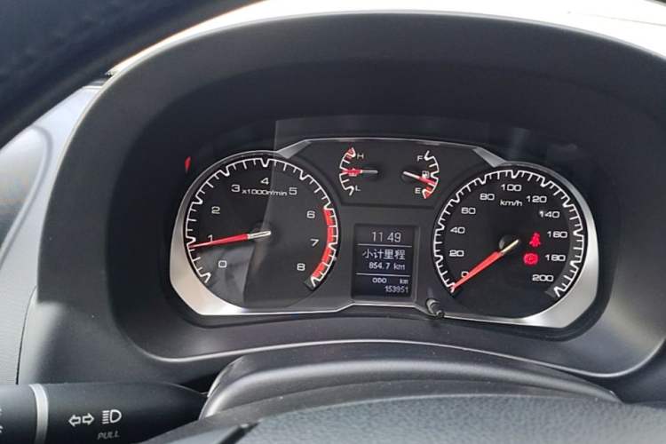 Used Haval H5 Classic 2016 Classic Edition 2.0T Manual Two-Wheel Drive Prestige Model Instrument Cluster