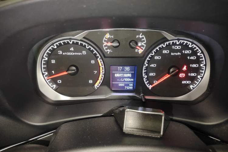 Used Haval H5 Classic 2016 Classic Edition 2.0T Manual Two-Wheel Drive Elite Model Instrument Cluster