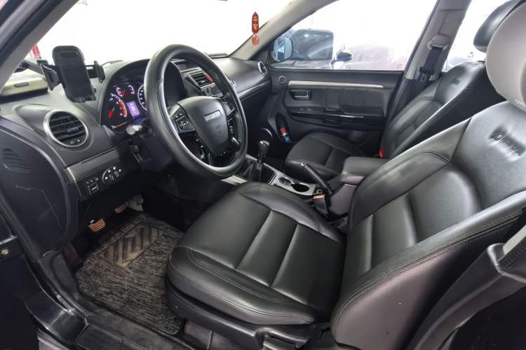 Used Haval H5 Classic 2016 Classic Edition 2.0T Manual 4x4 Elite Model Interior 2