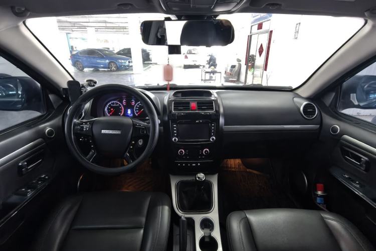 Used Haval H5 Classic 2016 Classic Edition 2.0T Manual 4x4 Elite Model Interior 4
