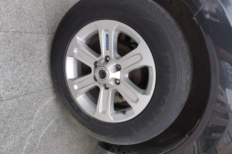 Used Haval H5 Classic 2016 Classic Edition 2.0T Manual Two-Wheel Drive Elite Model Left Front Wheel Hub