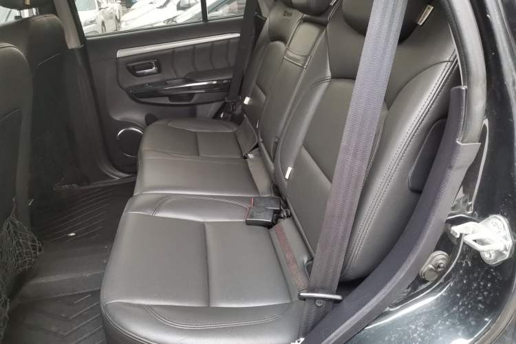 Used Haval H5 Classic 2016 Classic Edition 2.0T Manual Two-Wheel Drive Elite Model Left Rear Seat