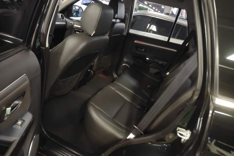 Used Haval H5 Classic 2016 Classic Edition 2.0T Manual Two-Wheel Drive Elite Model Left Rear Seat