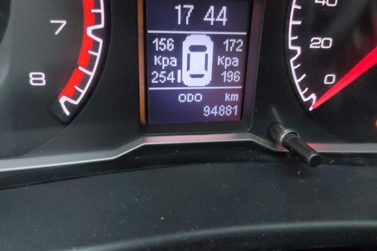 Used Haval H5 Classic 2016 Classic Edition 2.0T Manual 4x4 Elite Model Odometer Close Up