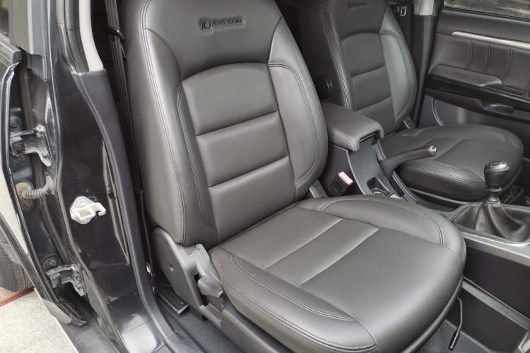 Used Haval H5 Classic 2016 Classic Edition 2.0T Manual Two-Wheel Drive Elite Model Right Front Seat