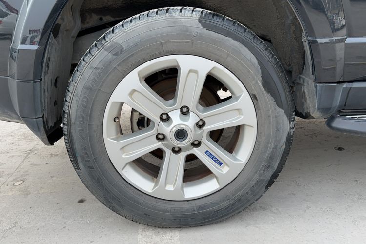 Used Haval H5 Classic 2016 Classic Edition 2.0T Manual Two-Wheel Drive Elite Model Right Rear Wheel Hub