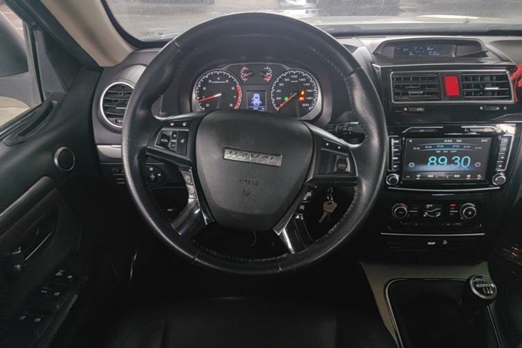 Used Haval H5 Classic 2016 Classic Edition 2.0T Manual Two-Wheel Drive Elite Model Steering Wheel