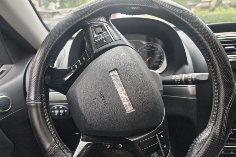 Used Haval H5 Classic 2016 Classic Edition 2.0T Manual Two-Wheel Drive Prestige Model Steering Wheel