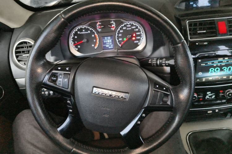 Used Haval H5 Classic 2016 Classic Edition 2.0T Manual Two-Wheel Drive Elite Model Steering Wheel