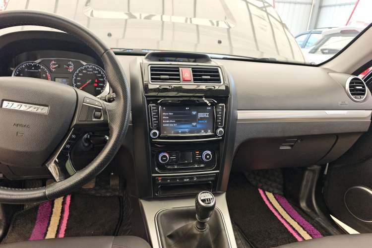 Used Haval H5 Classic 2016 Classic Edition 2.0T Manual 4x4 Prestige Model Audio And AC Panel