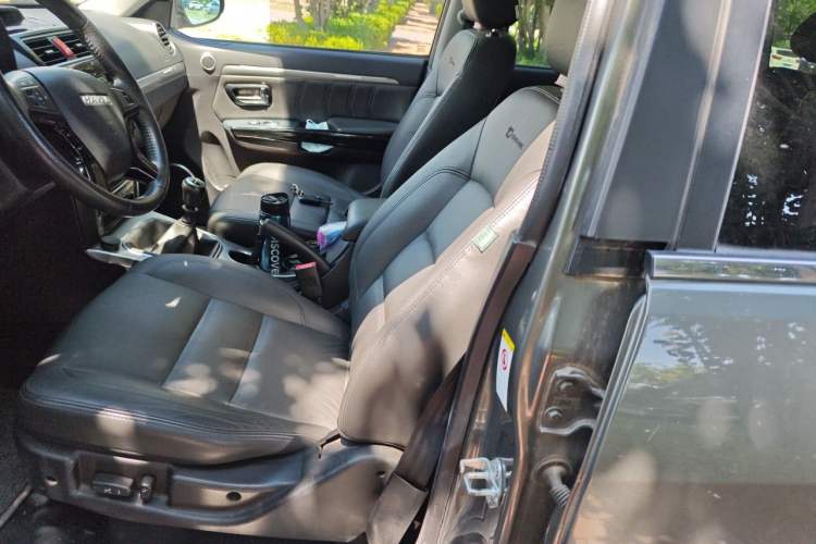 Used Haval H5 Classic 2016 Classic Edition 2.0T Manual 4x4 Prestige Model Left Front Seat