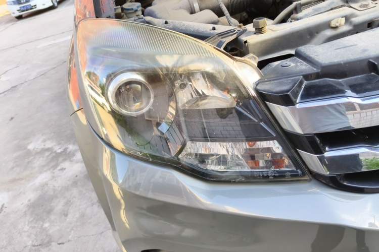 Used Haval H5 Classic 2016 Classic Edition 2.0T Manual 4x4 Prestige Model Right Front Headlight