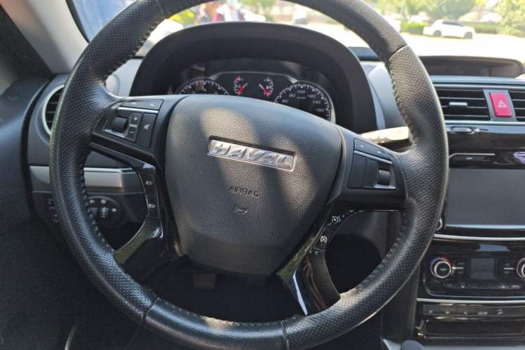 Used Haval H5 Classic 2016 Classic Edition 2.0T Manual 4x4 Prestige Model Steering Wheel