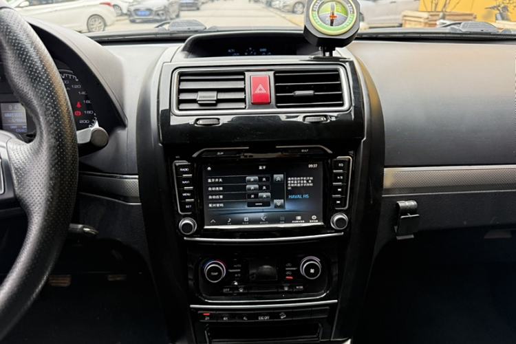 Used Haval H5 Classic 2016 Classic Edition 2.0T Manual 4x4 Prestige Model Audio And AC Panel