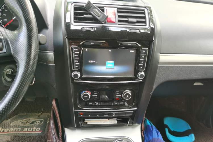 Used Haval H5 Classic 2016 Classic Edition 2.0T Manual 4x4 Prestige Model Audio And AC Panel