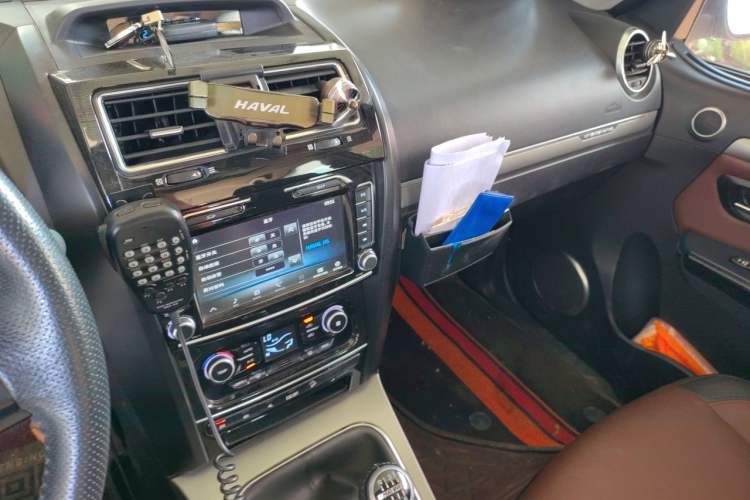 Used Haval H5 Classic 2016 Classic Edition 2.0T Manual 4x4 Prestige Model Audio And AC Panel