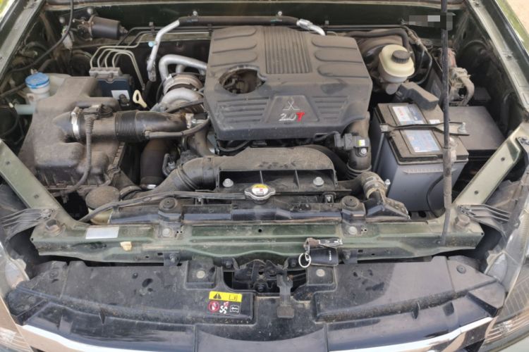Used Haval H5 Classic 2016 Classic Edition 2.0T Manual Two-Wheel Drive Elite Model Engine Bay
