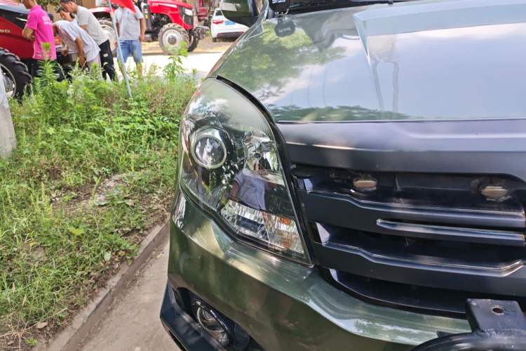 Used Haval H5 Classic 2016 Classic Edition 2.0T Manual 4x4 Prestige Model Right Front Headlight