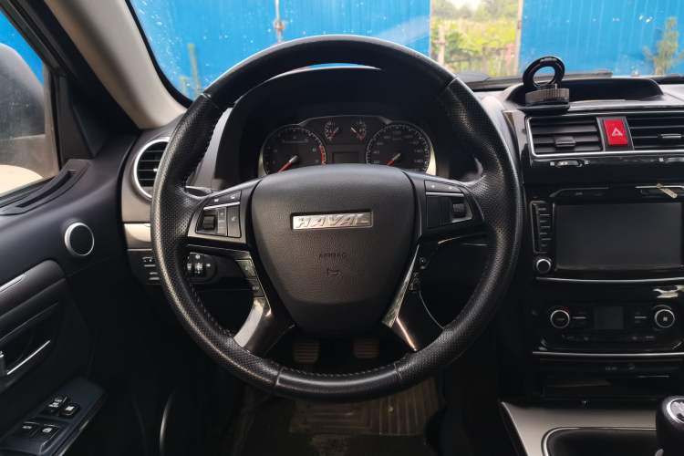 Used Haval H5 Classic 2016 Classic Edition 2.0T Manual Two-Wheel Drive Elite Model Steering Wheel