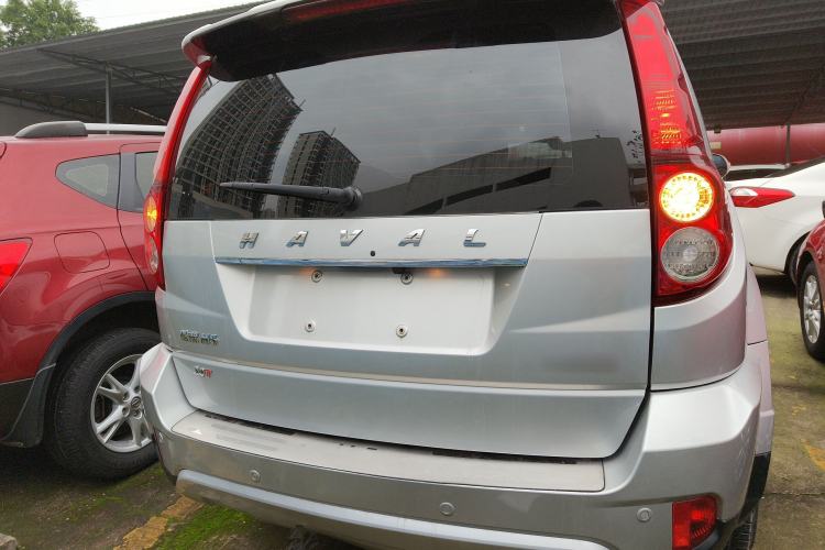 Used Haval H5 Classic 2016 Classic Edition 2.0T Manual Two-Wheel Drive Elite Model Exterior 4