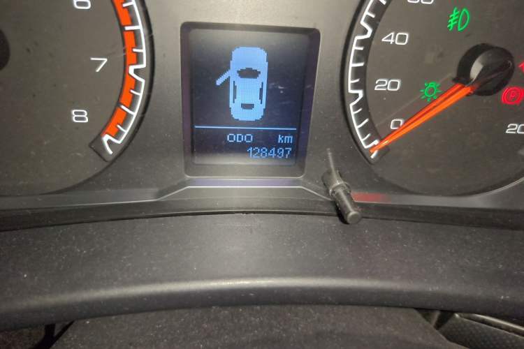 Used Haval H5 Classic 2016 Classic Edition 2.0T Manual 4x4 Prestige Model Odometer Close Up