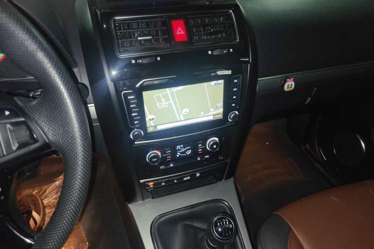 Used Haval H5 Classic 2016 Classic Edition 2.0T Manual 4x4 Prestige Model Audio And AC Panel