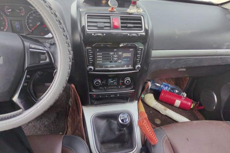 Used Haval H5 Classic 2016 Classic Edition 2.0T Manual 4x4 Elite Model Audio And AC Panel