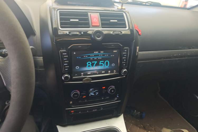 Used Haval H5 Classic 2016 Classic Edition 2.0T Manual 4x4 Prestige Model Audio And AC Panel