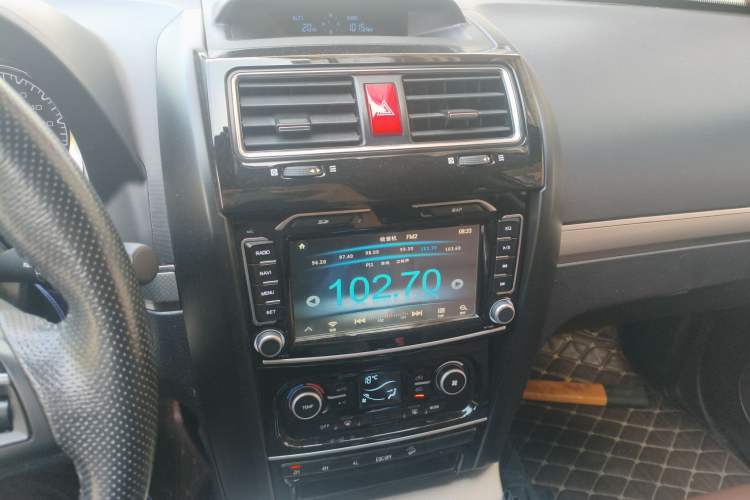 Used Haval H5 Classic 2016 Classic Edition 2.0T Manual 4x4 Prestige Model Audio And AC Panel