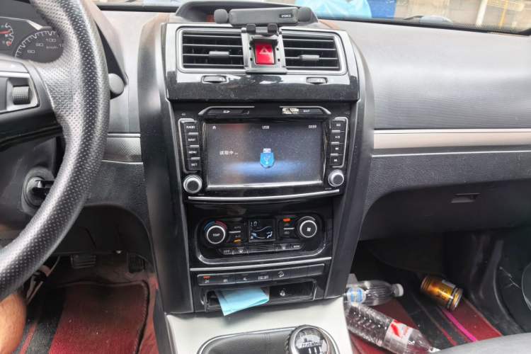Used Haval H5 Classic 2016 Classic Edition 2.0T Manual 4x4 Prestige Model Audio And AC Panel