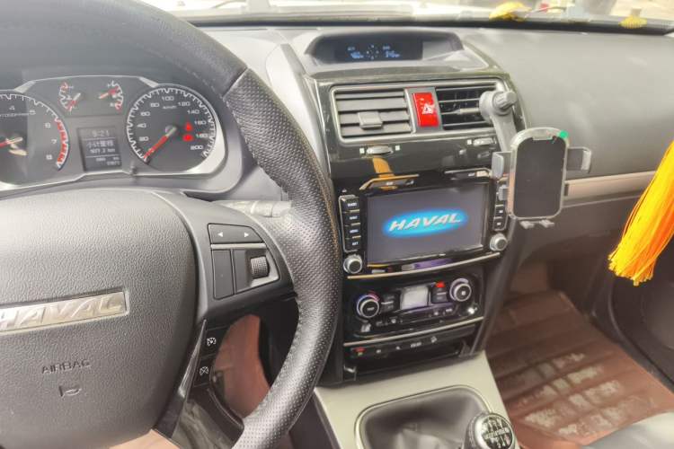 Used Haval H5 Classic 2016 Classic Edition 2.0T Manual 4x4 Prestige Model Audio And AC Panel