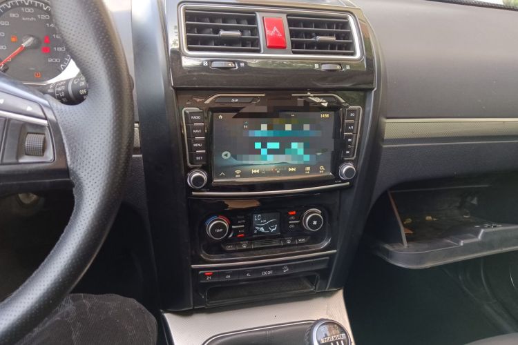 Used Haval H5 Classic 2016 Classic Edition 2.0T Manual 4x4 Prestige Model Audio And AC Panel