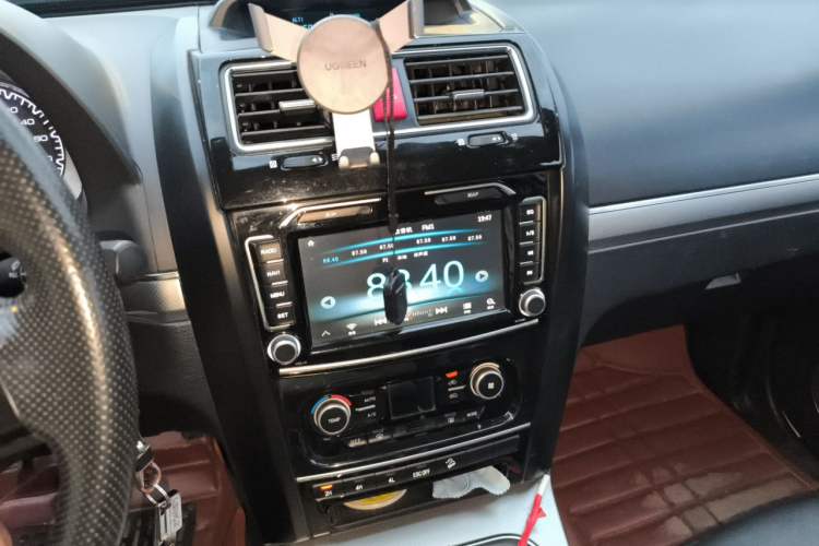Used Haval H5 Classic 2016 Classic Edition 2.0T Manual 4x4 Prestige Model Audio And AC Panel