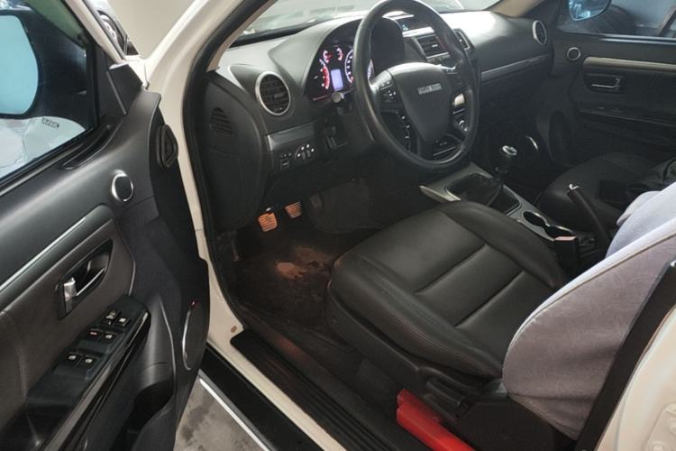 Used Haval H5 Classic 2016 Classic Edition 2.0T Manual Two-Wheel Drive Elite Model Driver Seat