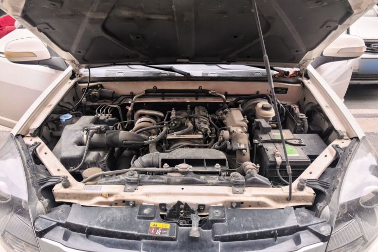 Used Haval H5 Classic 2016 Classic Edition 2.0T Manual 4x4 Prestige Model Engine Bay