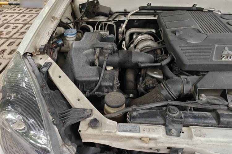 Used Haval H5 Classic 2016 Classic Edition 2.0T Manual 4x4 Prestige Model Engine Bay Right