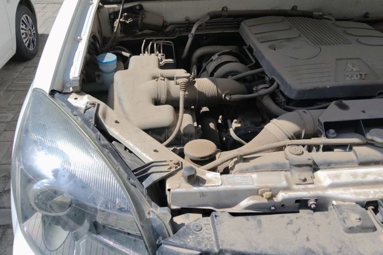 Used Haval H5 Classic 2016 Classic Edition 2.0T Manual 4x4 Prestige Model Engine Bay Right