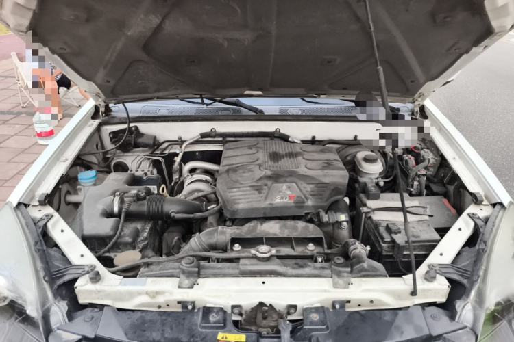 Used Haval H5 Classic 2016 Classic Edition 2.0T Manual 4x4 Prestige Model Engine Bay