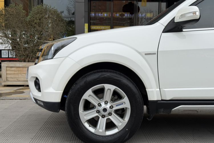 Used Haval H5 Classic 2016 Classic Edition 2.0T Manual 4x4 Prestige Model Exterior 11