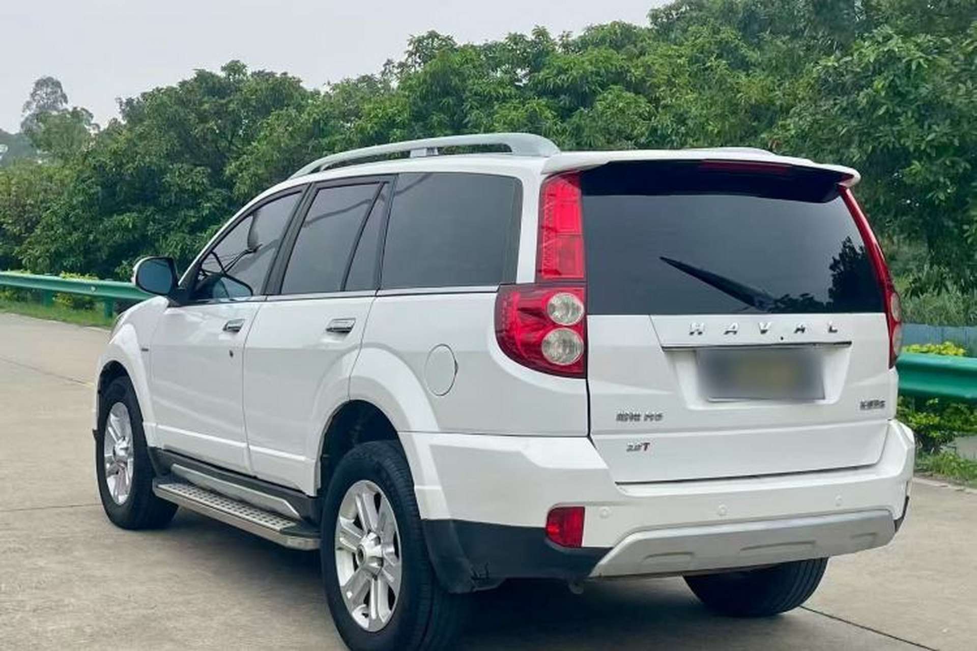 Used Haval H5 Classic 2016 Classic Edition 2.0T Manual Two-Wheel Drive Elite Model Exterior 2