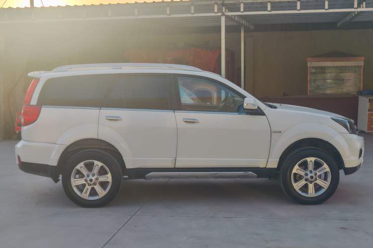 Used Haval H5 Classic 2016 Classic Edition 2.0T Manual 4x4 Prestige Model Exterior 3