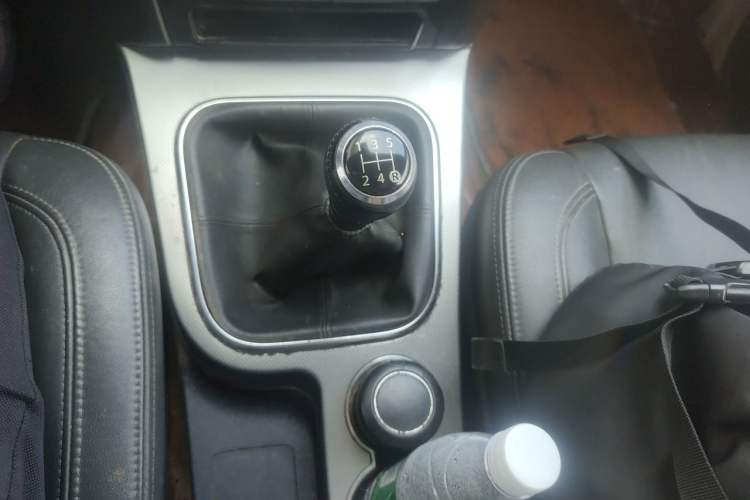 Used Haval H5 Classic 2016 Classic Edition 2.0T Manual 4x4 Prestige Model Gear Lever