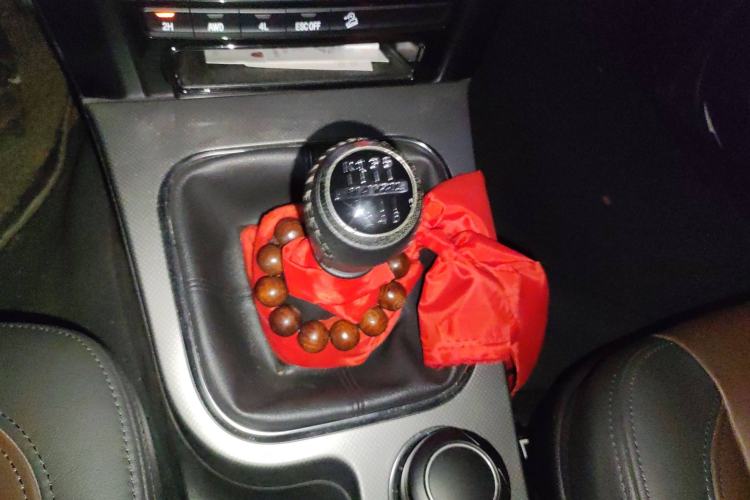 Used Haval H5 Classic 2016 Classic Edition 2.0T Diesel Manual 4x4 Prestige Model Gear Lever