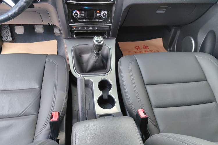 Used Haval H5 Classic 2016 Classic Edition 2.0T Manual 4x4 Prestige Model Gear Lever