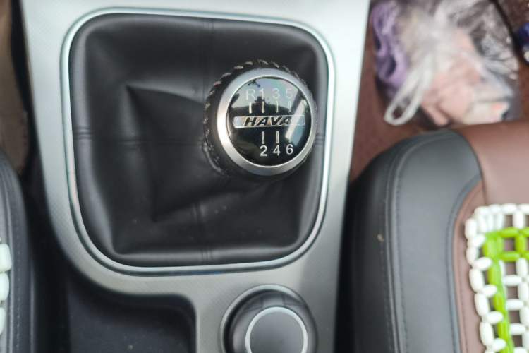 Used Haval H5 Classic 2016 Classic Edition 2.0T Manual 4x4 Prestige Model Gear Lever