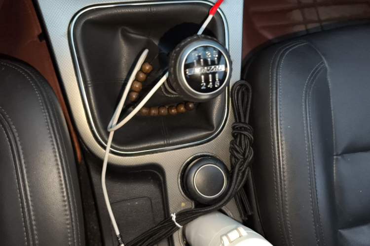 Used Haval H5 Classic 2016 Classic Edition 2.0T Manual 4x4 Prestige Model Gear Lever